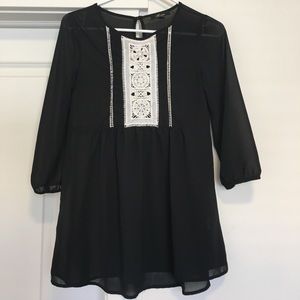 Black and white crocheted Blouse